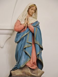 statue: maria, presepe