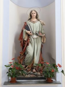 statue: santa apollonia