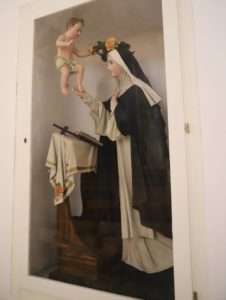 statue: santa rosa da lima