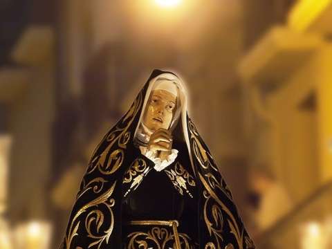 maria santissima addolorata nella processione dei misteri